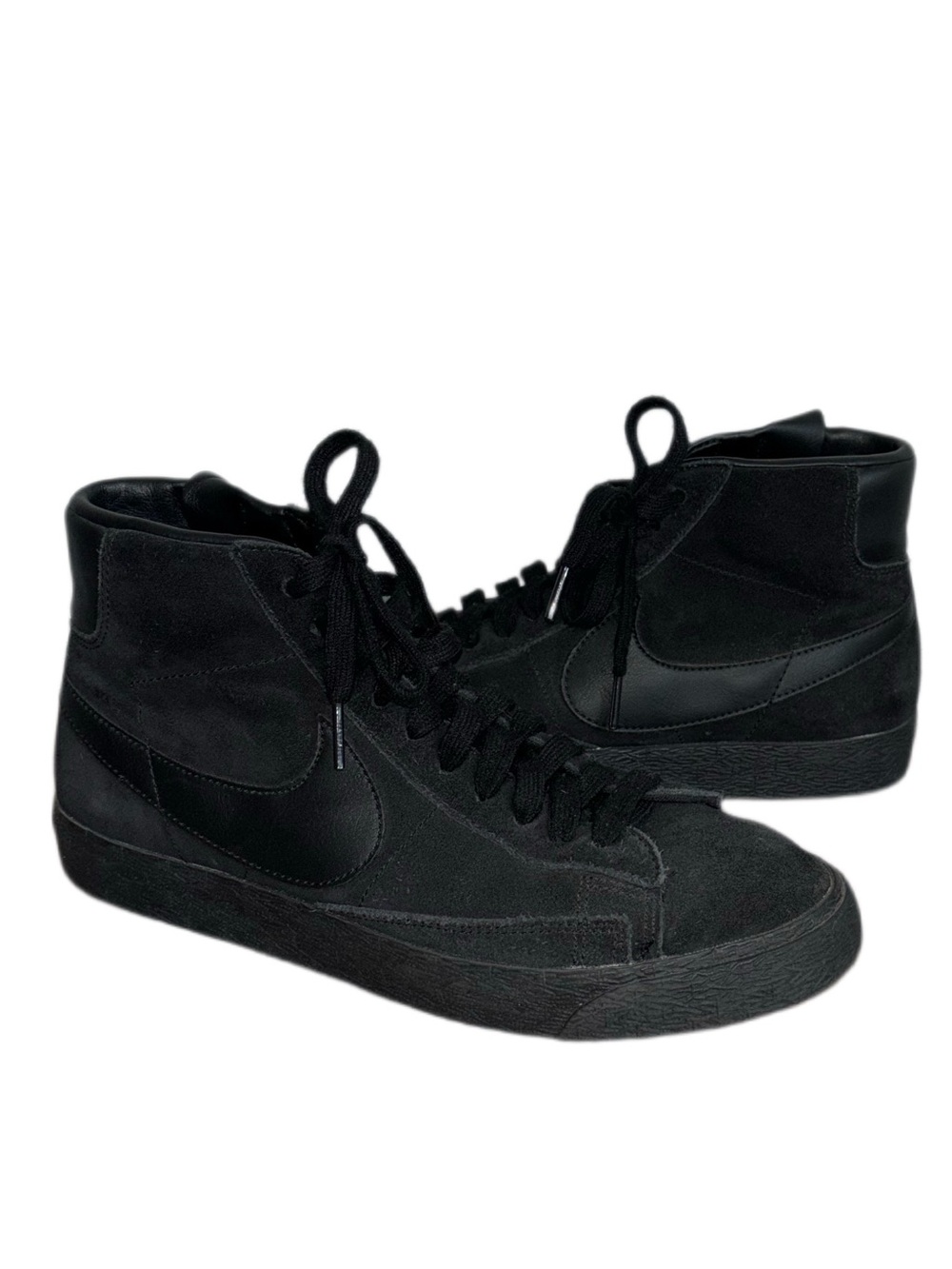 Nike blazer mid high tops men's size 9 black on black suede leather